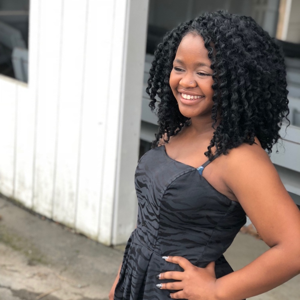 Meet your Posher, Mimi